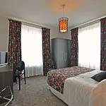 La Reserve Отель