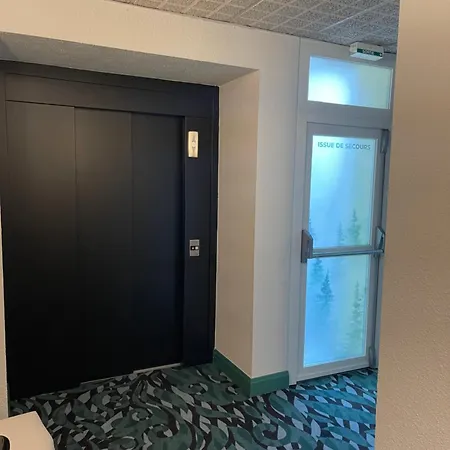 雷泽尔弗酒店 酒店 热拉梅