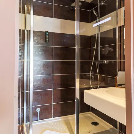 La Réserve Hotel 3*