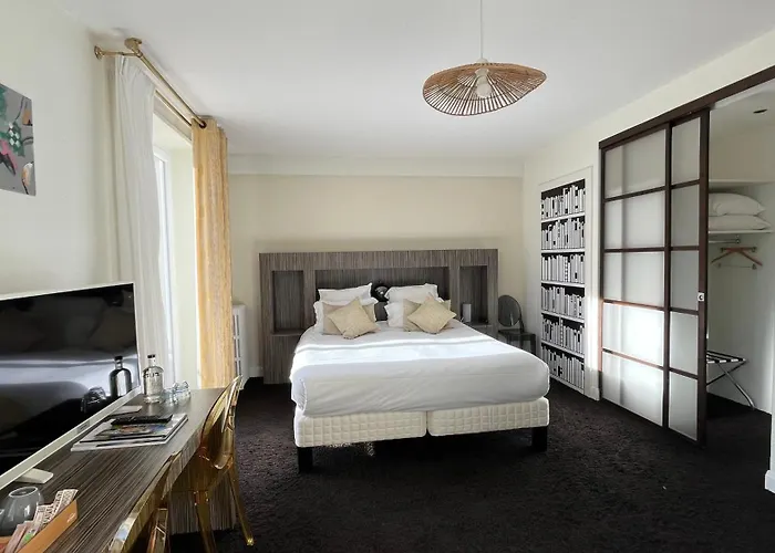 La Réserve Hotel 3*